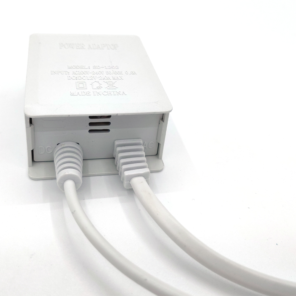 Белый, переменный ток 100-240  – обзор и цена Outdoor Power Port